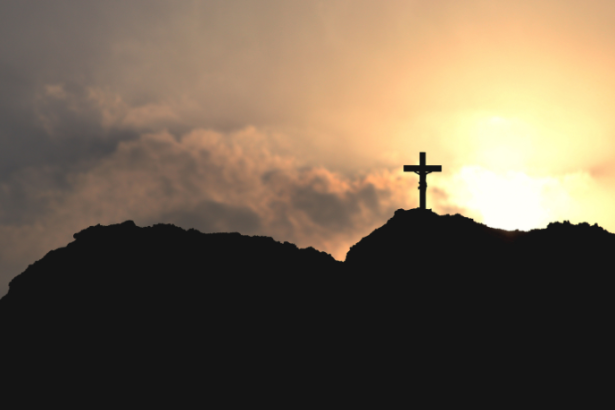 Jose Eduardo de Oliveira e Silva explora como a filosofia cristã ilumina debates sobre liberdade, verdade e ética na sociedade atual.