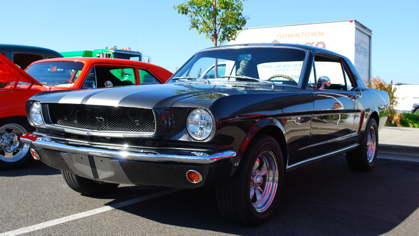 Para Márcio Pires de Moraes, colecionar carros clássicos é unir emoção, história e estratégia patrimonial em um só volante.