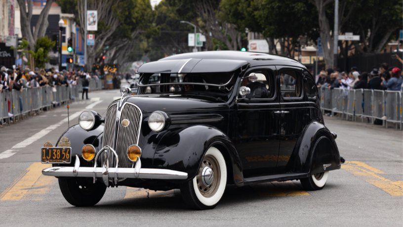 Márcio Pires de Moraes explora como a paixão por carros antigos pode se transformar em um investimento de alto valor e prestígio.