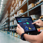 Personalização, gestão de estoque e precificação dinâmica mostram como a inteligência artificial está redesenhando o varejo e as decisões estratégicas, em análise de Andre de Barros Faria.